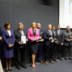 5.10.2016 Chęciny. Wojewódzkie obchody Światowego Dnia Turystyki w Europejskim Centrum Edukacji Geologicznej. Wręczenie statuetki "Wędrowiec Świętokrzyski" / Wojciech Habdas / Radio Kielce