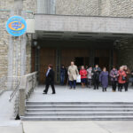 15.10.2016 Kielce. Dzień Białej Laski, czyli święto osób niewidomych i niedowidzących. Msza Święta odprawiona w kościele pw. św. Józefa Robotnika w Kielcach. / Wojciech Habdas / Radio Kielce