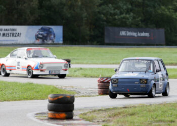15.10.2016 Miedziana Góra. 5 eliminacja zawodów samochodowych Motointegrator ClassicAuto Cup 2016 / Wojciech Habdas / Radio Kielce
