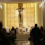 09.10.2016 Kielce, Kościół Akademicki. Msza Święta z okazji Dnia Papieskiego / Wojciech Habdas / Radio Kielce