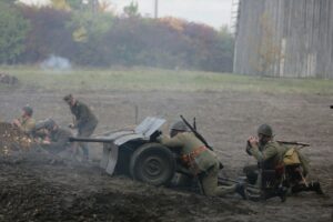 09.10.2016 Tokarnia. Rekonstrukcja historyczna / Wojciech Habdas / Radio Kielce