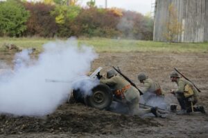 09.10.2016 Tokarnia. Rekonstrukcja historyczna / Wojciech Habdas / Radio Kielce