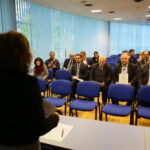 13.10.2016 Kielce. Wojewoda wręczyła świętokrzyskim samorządowcom kolejne promesy dotacyjne, przeznaczone na usuwanie skutków powodzi. / Wojciech Habdas / Radio Kielce