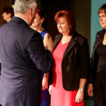 14.10.2016 Kielce. Wojewódzkie obchody Dnia Edukacji Narodowej. Nauczyciele wyróżnieni za długoletnią pracę. / Wojciech Habdas / Radio Kielce