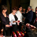 14.10.2016 Kielce. Wojewódzkie obchody Dnia Edukacji Narodowej. Nauczyciele wyróżnieni za długoletnią pracę. / Wojciech Habdas / Radio Kielce