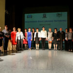 14.10.2016 Kielce. Wojewódzkie obchody Dnia Edukacji Narodowej. Nauczyciele wyróżnieni za długoletnią pracę. / Wojciech Habdas / Radio Kielce