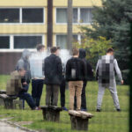 19.10.2016 Kielce. Uczniowie na przerwach palą papierosy. / Wojciech Habdas / Radio Kielce