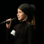 17.10.2016 Kielce. Eliminacje do ogólnopolskiego konkursu Piosenki Niezłomnej. Oliwia Kocia, Skarżysko-Kościelne. / Wojciech Habdas / Radio Kielce