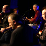 18.10.2016 Kielce. Bezpiecznie - Chce się żyć, warsztaty prawidłowego zapinania pasów bezpieczeństwa. Warsztatom towarzyszył występ De Mono. / Wojciech Habdas / Radio Kielce