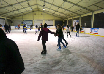 Kielce. Lodowisko na Stadionie przeżywało oblężenie (13 listopada 2016) / Kamil Król / Radio Kielce