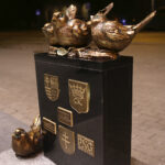 Kielce. Odsłonięcie pomnika dyrygenta przed Filharmonią Świętokrzyską (25 listopada 2016) / Piotr Michalski / Radio Kielce