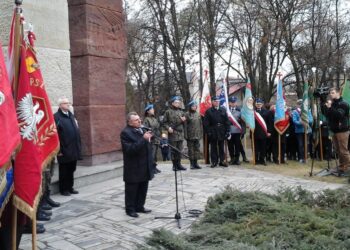 11.11.2016. Obchody Święta Niepodległości w Jędrzejowie / Ewa Pociejowska-Gawęda / Radio Kielce