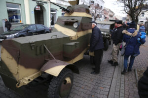 Kielce. Plac Wolności. Obchody Święta Niepodległości (11 listopada 2016 r.) / Piotr Michalski / Radio Kielce