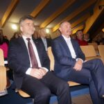 12.11.2016 Ciekoty. Bard Piwnicy pod Baranami w "Szklanym Domu" / Iwona Murawska / Radio Kielce