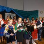 12.11.2016 Ciekoty. Bard Piwnicy pod Baranami w "Szklanym Domu" / Iwona Murawska / Radio Kielce