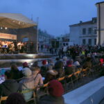 11.11.2016. Pieśniobranie na Wzgórzu Zamkowym / Piotr Michalski / Radio Kielce