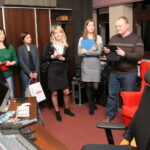 24.11.2016. Grupa dziennikarzy z Obwodu Winnickiego na Ukrainie odwiedziła  siedzibę Radia Kielce / Kamil Król / Radio Kielce