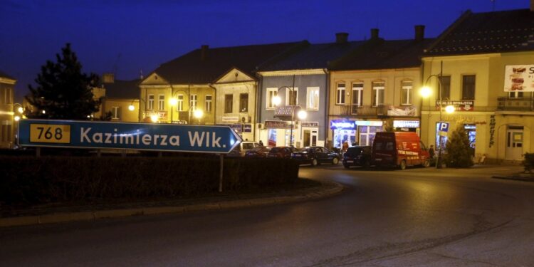 29.01.2016 Jędrzejów. Rynek. / Jarosław Kubalski / Radio Kielce