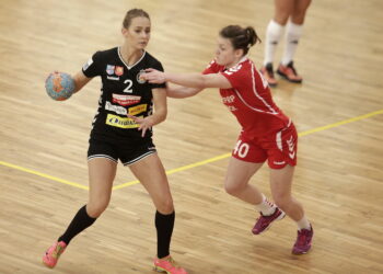 Korona Handball kontra SMS ZPRP Płock (1 października 2016 r.) / Jarosław Kubalski / Radio Kielce