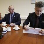 10.11.2016 Kielce. Komisja konkursowa statuetki "Burzyciel barier". / Jarosław Kubalski / Radio Kielce