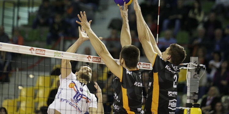Indykpol AZS Olsztyn kolejnym rywalem Effectora Kielce - Radio Kielce 02.11.2016 Kielce. Siatkówka Plus Liga. Effector Kielce - Cuprum Lubin. / Jarosław Kubalski / Radio Kielce
