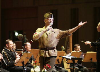 06.11.2016 Kielce. Koncert z okazji narodowego Święta Niepodległości. Reprezentacyjny Zespół Artystyczny Wojska Polskiego. / Jarosław Kubalski / Radio Kielce