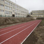 09.11.2016 Kielce. Nowe boiska i zagospodarowanie terenu przy Zespole Szkół Ogólnokształcących nr 16 na Barwinku. / Jarosław Kubalski / Radio Kielce