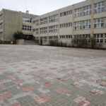 09.11.2016 Kielce. Nowe boiska i zagospodarowanie terenu przy Zespole Szkół Ogólnokształcących nr 16 na Barwinku. / Jarosław Kubalski / Radio Kielce