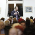 09.11.2016 Kielce. Spotkanie mieszkańców KSM w klubie Miniatura. Protest przeciwko budowie nowego bloku. / Jarosław Kubalski / Radio Kielce