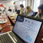 10.11.2016 Kielce. Konferencja wojewody świętokrzyskiego Agaty Wojtyszek na temat reformy oświaty. / Jarosław Kubalski / Radio Kielce