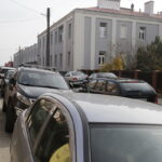 10.11.2016 Kielce. Parking. Samochody przed szpitalem przy ulicy Prostej. / Jarosław Kubalski / Radio Kielce