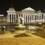 11.11.2016. Skopje. Wieczorny spacer po stolicy Macedonii. / Jarosław Kubalski / Radio Kielce