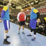 11.11.2016. Trening Vive Tauronu Kielce w hali Sports Centre Jane Sandanski w Skopje / Jarosław Kubalski / Radio Kielce