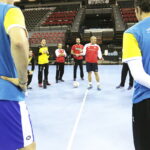 11.11.2016. Trening Vive Tauronu Kielce w hali Sports Centre Jane Sandanski w Skopje / Jarosław Kubalski / Radio Kielce