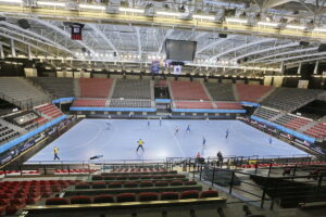 11.11.2016. Trening Vive Tauronu Kielce w hali Sports Centre Jane Sandanski w Skopje / Jarosław Kubalski / Radio Kielce