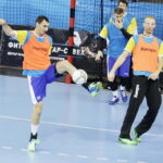 11.11.2016. Trening Vive Tauronu Kielce w hali Sports Centre Jane Sandanski w Skopje / Jarosław Kubalski / Radio Kielce