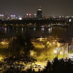 13.11.2016 Belgrad. Nocny spacer po stolicy Serbii.  Rzeka Sawa. panorama miasta. / Jarosław Kubalski / Radio Kielce