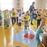 21.11.2016 Kielce. Piłkarze ręczni Vive Tauron Kielce Patryk Walczak i Darko Djikic spotkali się z dziećmi z przedszkola samorządowego nr 40. / Jarosław Kubalski / Radio Kielce