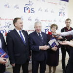 21.11.2016 Kielce. Senator Krzysztof Słoń, poseł Marek Kwitek, poseł Krzysztof Lipiec i poseł Maria Zuba podczas konferencji podczas konferencji Prawa i Sprawiedliwości. / Jarosław Kubalski / Radio Kielce