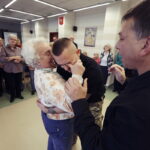 22.11.2016 Kielce. Warsztaty z samoobrony dla seniorów w bibliotece wojewódzkiej. / Jarosław Kubalski / Radio Kielce