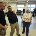 22.11.2016 Kielce. Warsztaty z samoobrony dla seniorów w bibliotece wojewódzkiej. / Jarosław Kubalski / Radio Kielce