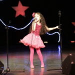 26.11.2016 Kielce. WDK. Festiwal Piosenkarzy Dziecięcych i Młodzieżowych im. Henryka Morysa. / Jarosław Kubalski / Radio Kielce