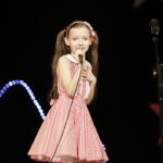 26.11.2016 Kielce. WDK. Festiwal Piosenkarzy Dziecięcych i Młodzieżowych im. Henryka Morysa. / Jarosław Kubalski / Radio Kielce