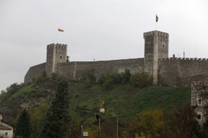 12.11.2016 Skopje. Macedonia. Centrum miasta. Mury obronne. / Jarosław Kubalski / Radio Kielce