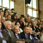 15.11.2016 Kielce. Ponad 100 szkół odebrało sprzęt do dziecięcej piłki ręcznej / Wojciech Habdas / Radio Kielce