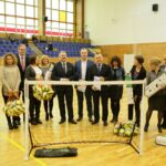 15.11.2016 Kielce. Ponad 100 szkół odebrało sprzęt do dziecięcej piłki ręcznej / Wojciech Habdas / Radio Kielce