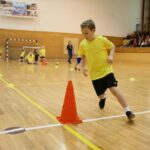 15.11.2016 Kielce. Ponad 100 szkół odebrało sprzęt do dziecięcej piłki ręcznej / Wojciech Habdas / Radio Kielce