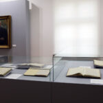 15.11.2016 Oblęgorek. Rękopisy Sienkiewicza w Muzeum Henryka Sienkiewicza / Wojciech Habdas / Radio Kielce