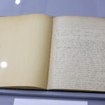 15.11.2016 Oblęgorek. Rękopisy Sienkiewicza w Muzeum Henryka Sienkiewicza / Wojciech Habdas / Radio Kielce