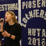 19.11.2016 Kielce. IV Festiwal Piosenki Wojskowej - Żołnierska nuta. Patrycja Duda / Wojciech Habdas / Radio Kielce